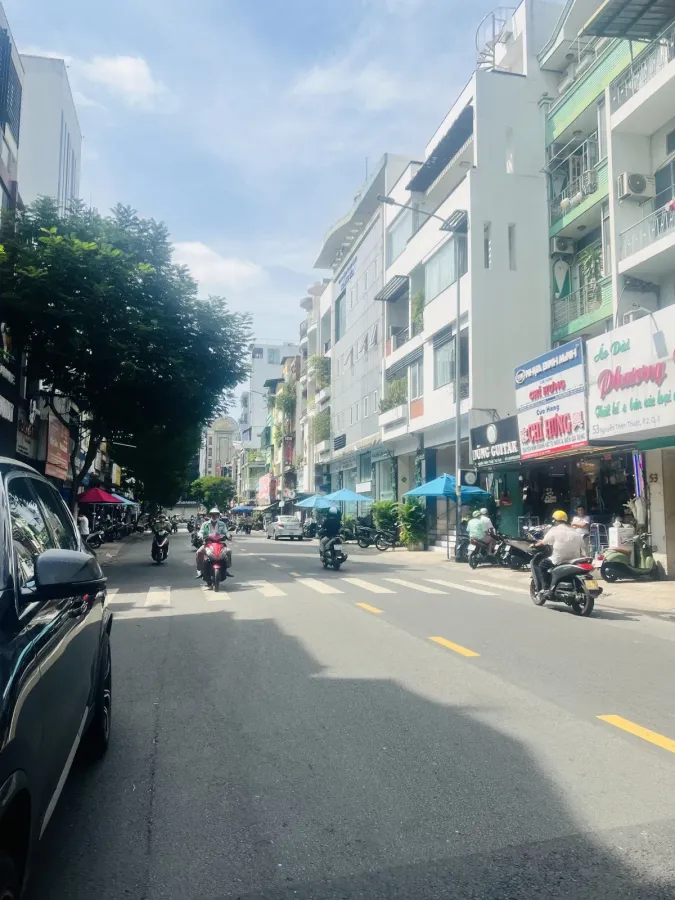 TRUNG TÂM QUẬN 3- MTKD SẦM UẤT - QUẬN 3- 24M2- 5 TẦNG BTCT - CHỈ 10.x TỶ TL