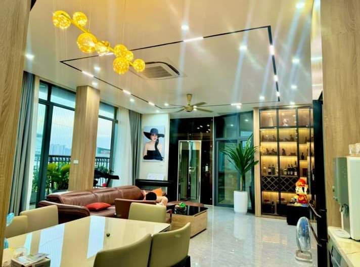 Nợ Bank bán gấp nhà mặt phố Đàm Quang Trung sầm uất gần AEON Mall Long Biên 110m2 chỉ 24.89 tỷ.