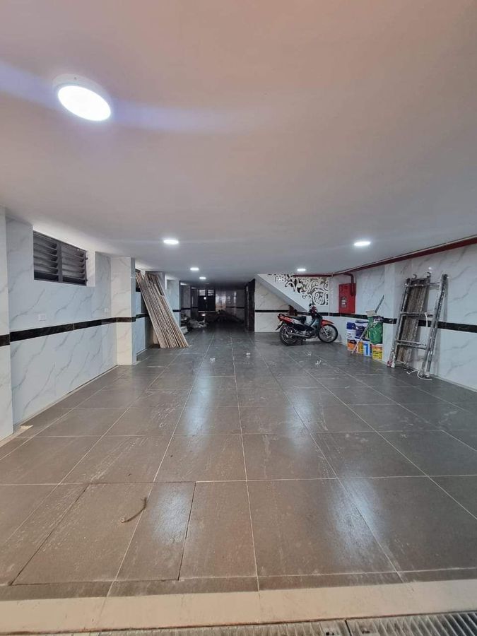 Bán tòa nhà VP Căn hộ Ngõ 271 Lạc Long Quân Diện tích 100m2, 9 tầng thang máy, MT5,8m, giá 48,5 tỷ