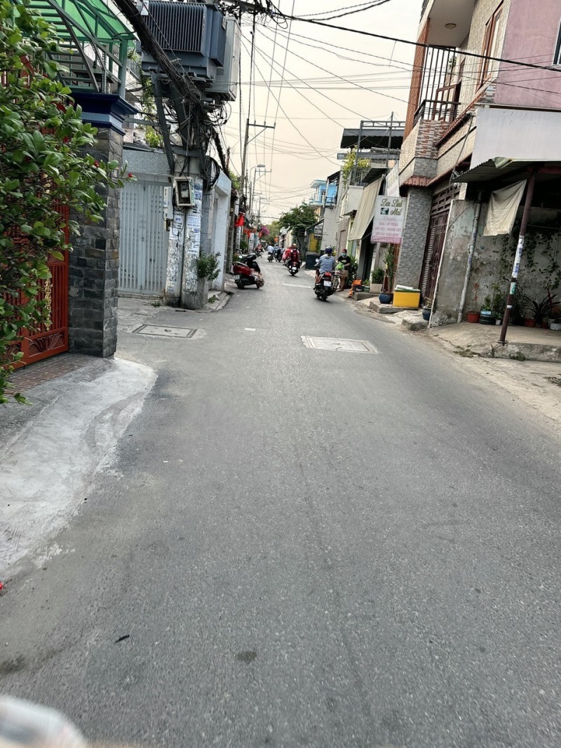 Bán nhà đường Số 13A. BHHA Bình Tân 70m2. 3 Tầng BTCT Giá 4,3 Tỷ