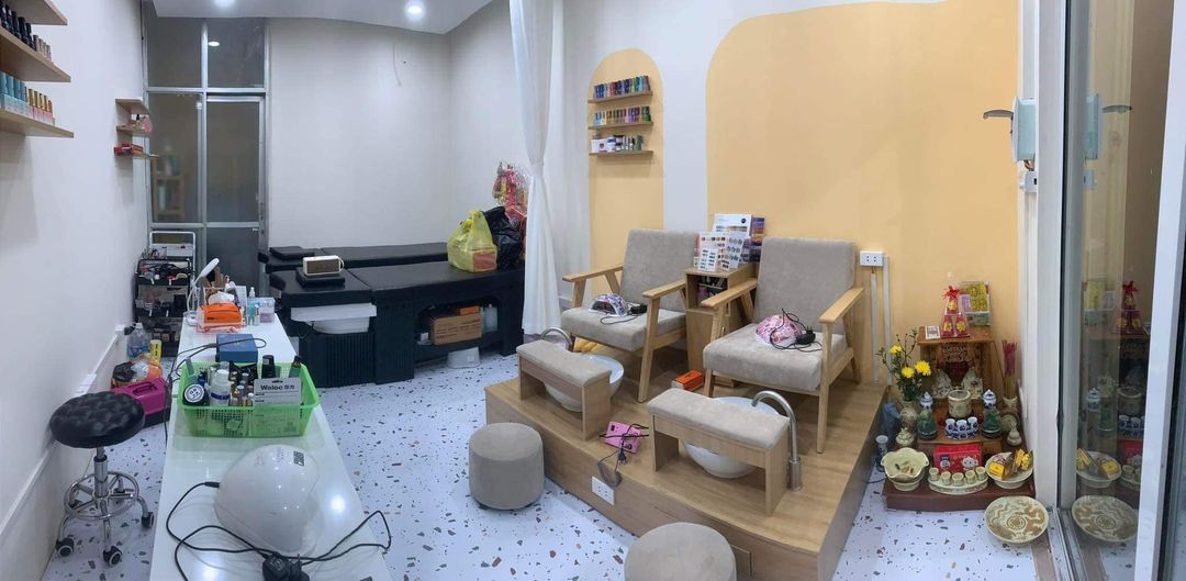 Cần sang nhượng cửa hàng Nail mi gội đầu ở Hà Đông