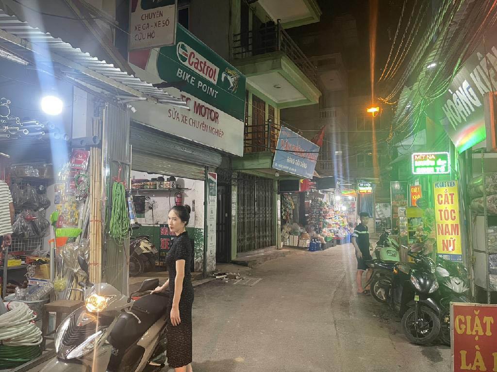 Cần Bán Mặt Bằng Kinh Doanh Mỹ Đình - Chính Chủ - Ngõ Ô Tô - 52.5m2 - Lô Góc 3 Thoáng