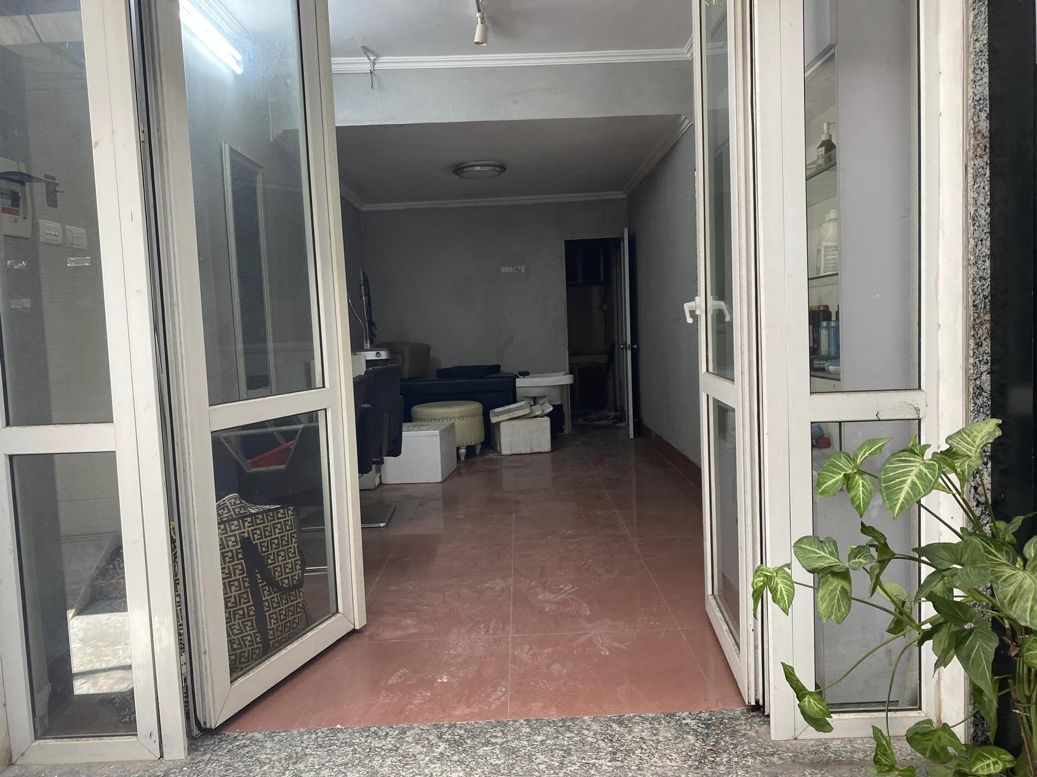 3 BƯỚC RA PHỐ - KINH DOANH NHỎ - SỔ VUÔNG VẮN NỞ HẬU - TIỆN ÍCH NGẬP TRÀN - CỰC HIẾM