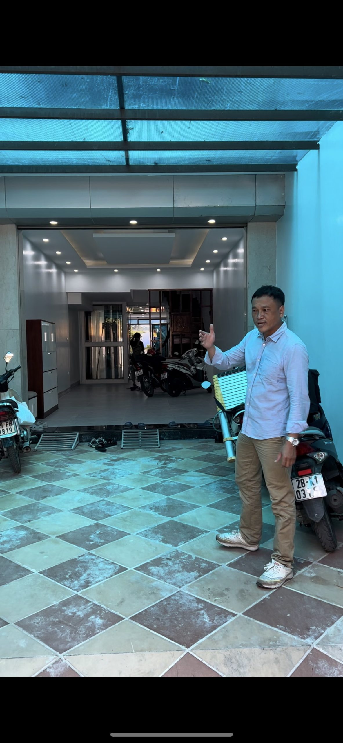 2 THOÁNG TRƯỚC SAU - THANG MÁY NHẬP KHẨU - NGÕ THÔNG KINH DOANH - Ô TÔ TẢI VÀO NHÀ - GẦN TRƯỜNG - GẦN CHỢ - AN SINH