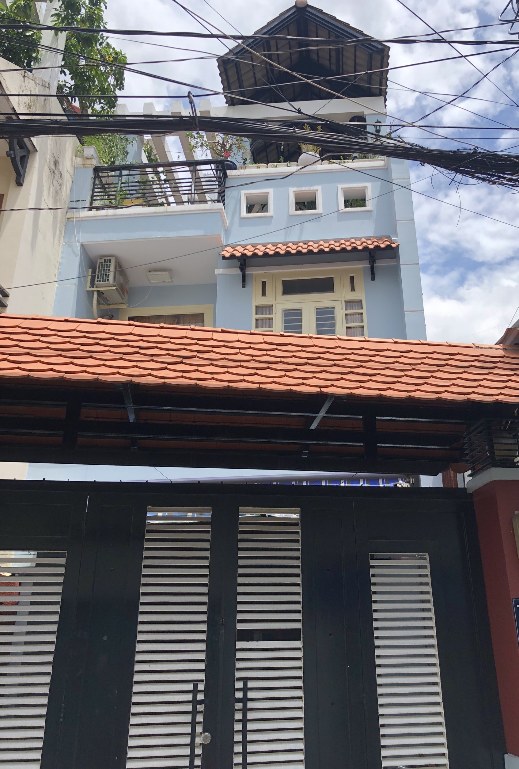 Bán Nhà Đường 61 Phước Long B, 3 Tầng, 96m2, Sân Oto, VÀO Ở NGAY