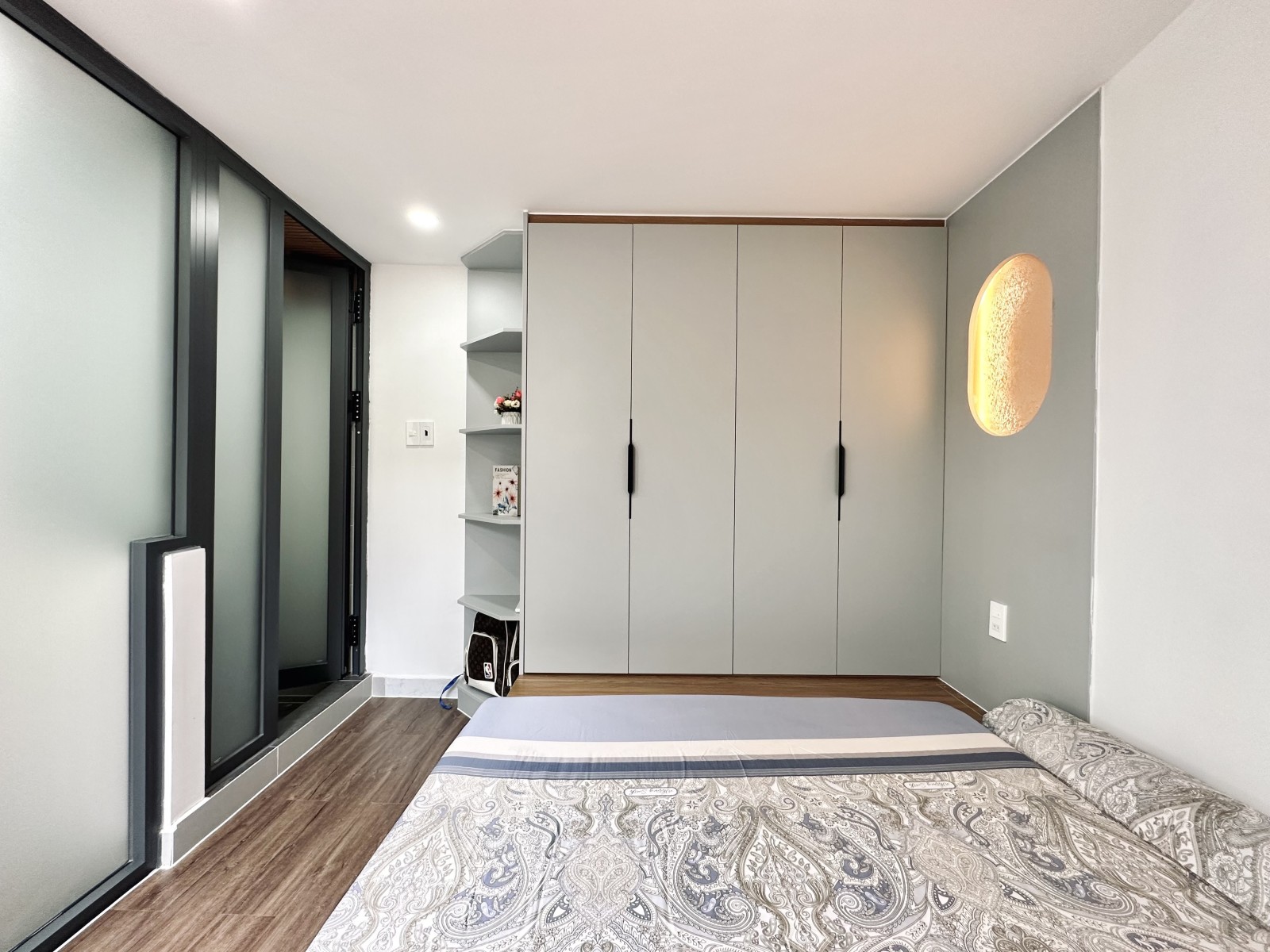 Bán nhà đường 3/2 phường 12 quận 10, HXH, 2 mặt tiền chỉ 9 tỷ hơn.