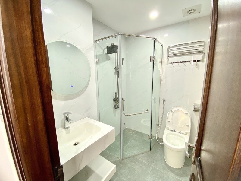 Bán nhà Đặng Văn Ngữ 35m2 x 5 tầng, mt 3.5m, gần phố, gần oto, 6.6 tỷ