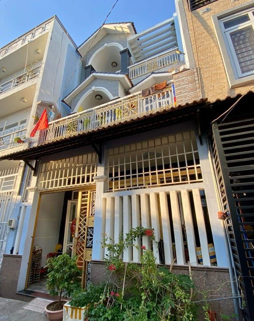 CHỦ LÊN BIỆT THỰ - Bán RẺ 1 Căn 4 Tầng Mặt Phố Xây Tâm Huyết, 4PN, Biệt Thự Mini, Sát Ngay Vành Đai 2, Chỉ Hơn 6 tỷ