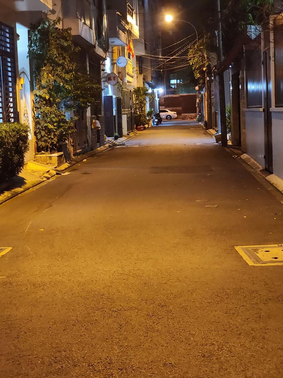 Bán nhà gấp nhà 73.4m2 hẻm ôtô 2 tầng BTCT Phan Huy Ích giá chỉ 4.530 tỷ.