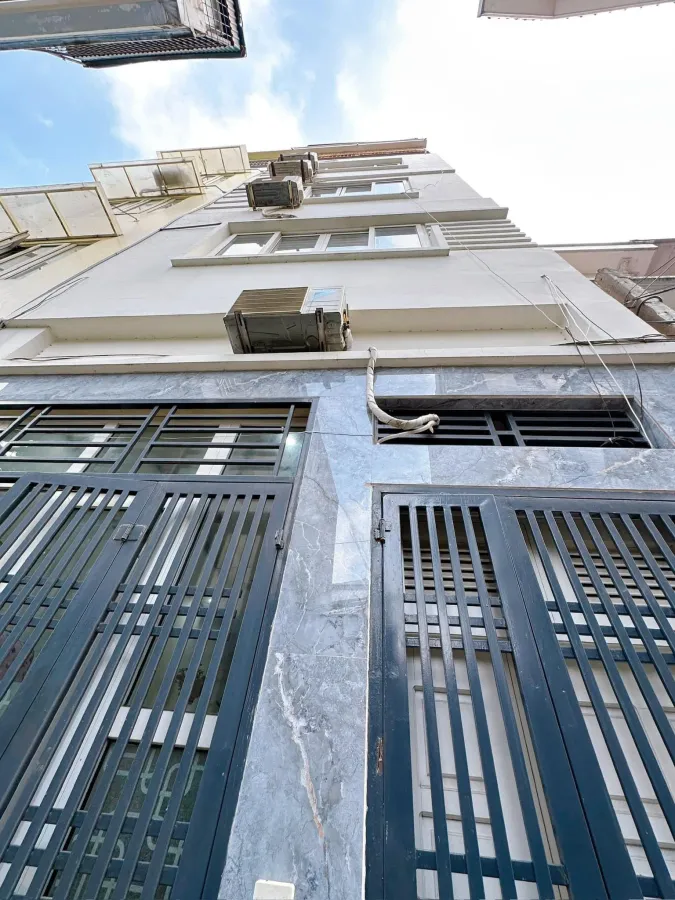 Bán nhà quận Tây Hồ, đường Võ Chí Công, 35m2 x 5 tầng đẹp, hiện đại, ngõ thẳng, rộng, thoáng sáng, gần đường ô tô.