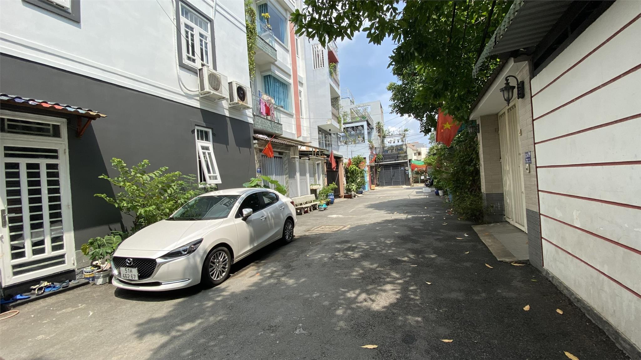 Bán Nhà riêng KHU PHÂN LÔ, Cách Chợ Linh Trung, Thủ Đức 200m, 115m2, 5T, Hầm rộng, Nhà Đẹp Ở Ngay