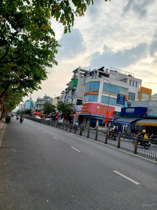 Siêu Phẩm Mặt Tiền Tân Phú Vị Trí Sầm Uất Nhất, 4x15x5tầng, Chỉ 11 Tỷ