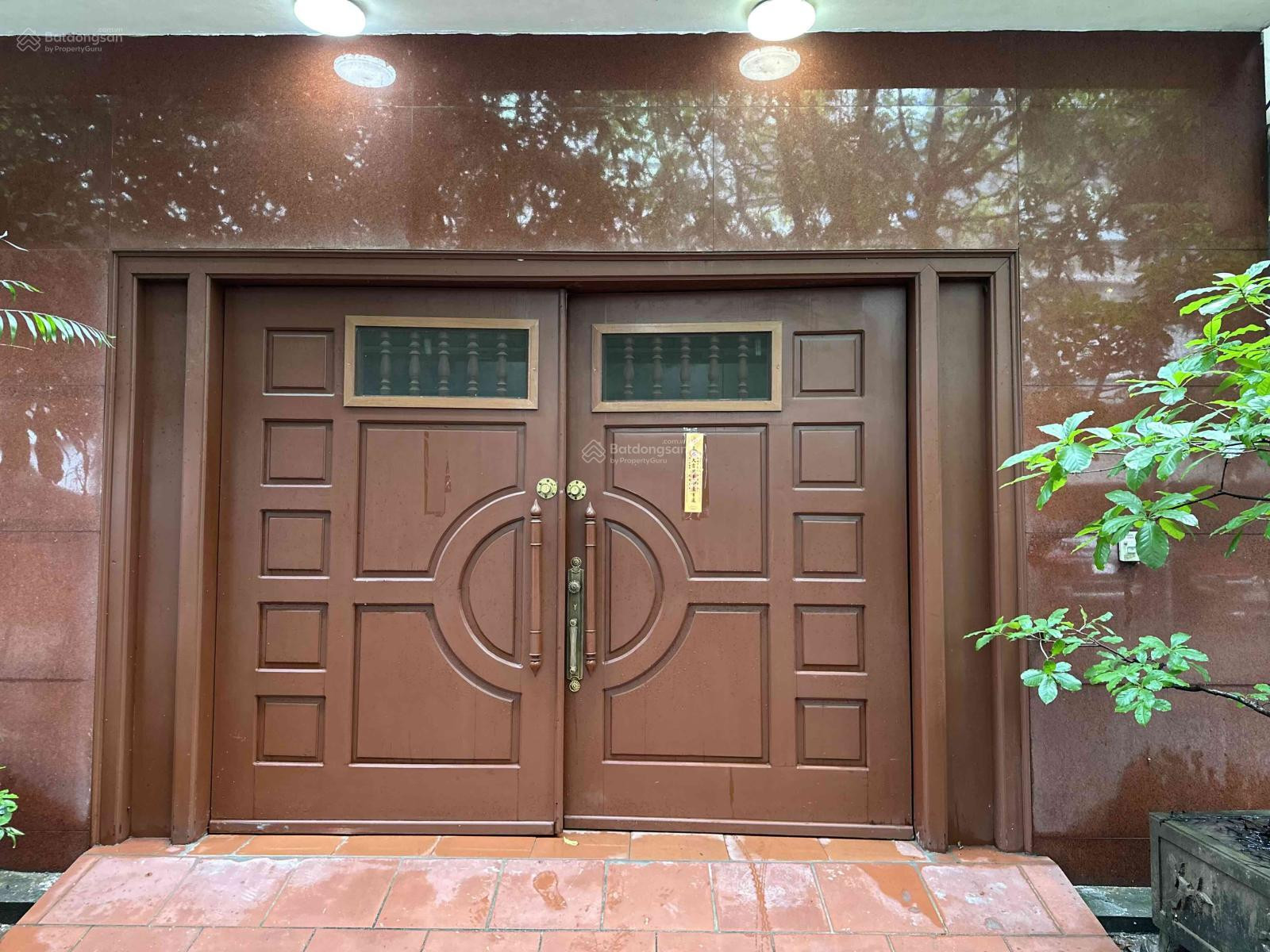 CHO THUÊ NHÀ KHU DDTTM DỊCH VỌNG, CẦU GIẤY 3 TẦNG, 84M2, 3 NGỦ, 4 WC, GIÁ 40 TR