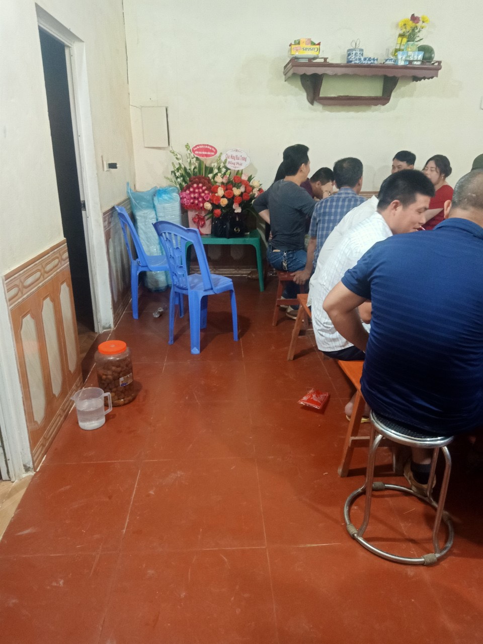 CẦN SANG NHƯỢNG QUÁN BIA + BÁN NHÀ VƯỜN ĐANG CÓ TRANG TRẠI SẴN + BÁN VƯỜN CÂY THẢO DƯỢC ( CÂY BA KÍCH TÍM ) TẠI THANH