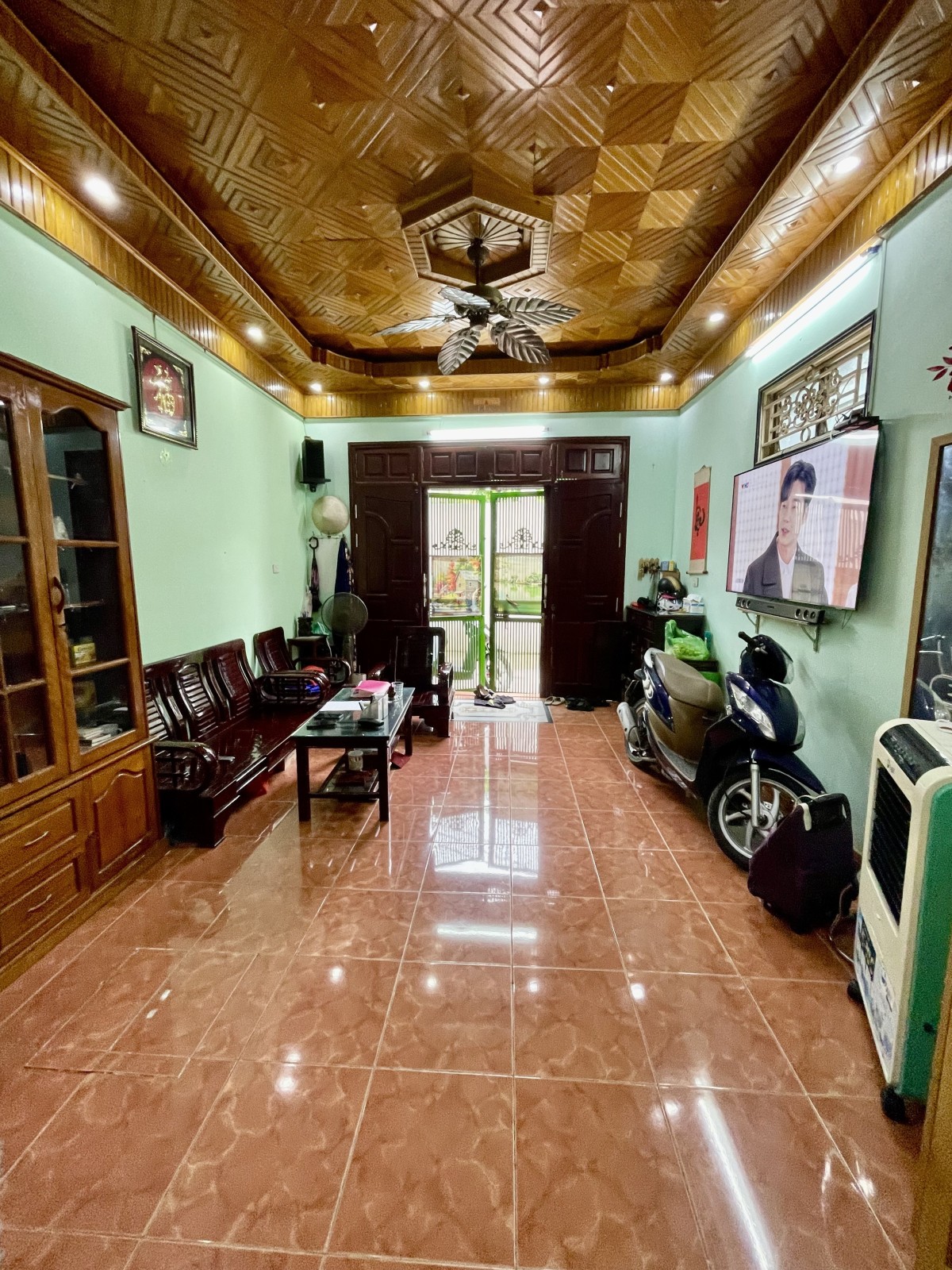 Ngõ 2.8m, Gần bãi ô tô, Dân xây 8 năm bán nhà Phạm Ngọc Thạch-0946383428