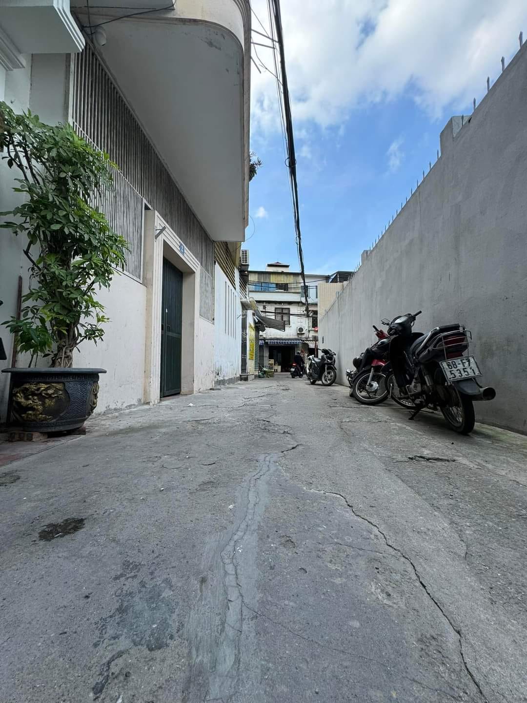 Bán nhà trung tâm Quận Ba Đình - phố Đào Tấn 5 tầng mặt tiền 4.1m