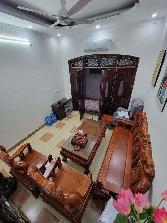 80m2 Đống Đa – Thái Hà 4 Tầng MT 8m,Gía Chào 17,8 Tỷ.