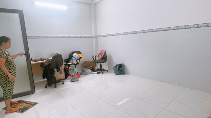 BÁN NHÀ TÂY THẠNH-TÂN PHÚ CHỈ 17.5 TỶ-324M2-3 TẦNG BTCT-HẺM NHỰA-KHU VIP KINH DOANH ĐA NGÀNH NGHỀ-ĐẦY ĐỦ CÔNG NĂNG