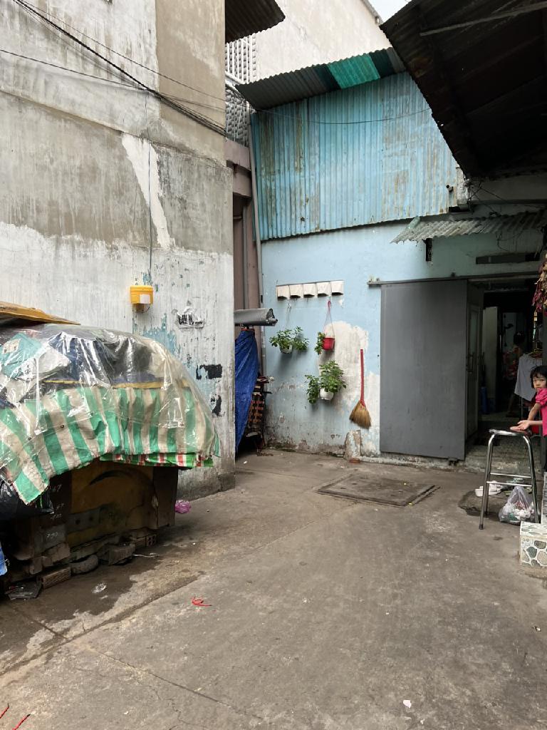 Nhà bán đường đường Bình Tiên, P4. Quận 6