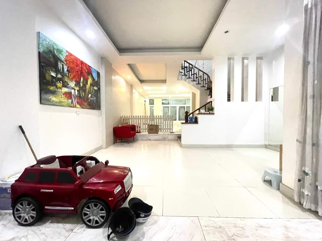 Bán nhà trung tâm Quận Cầu Giấy - phố Trung Kính 6 tầng, mặt tiền 6m, sổ đẹp