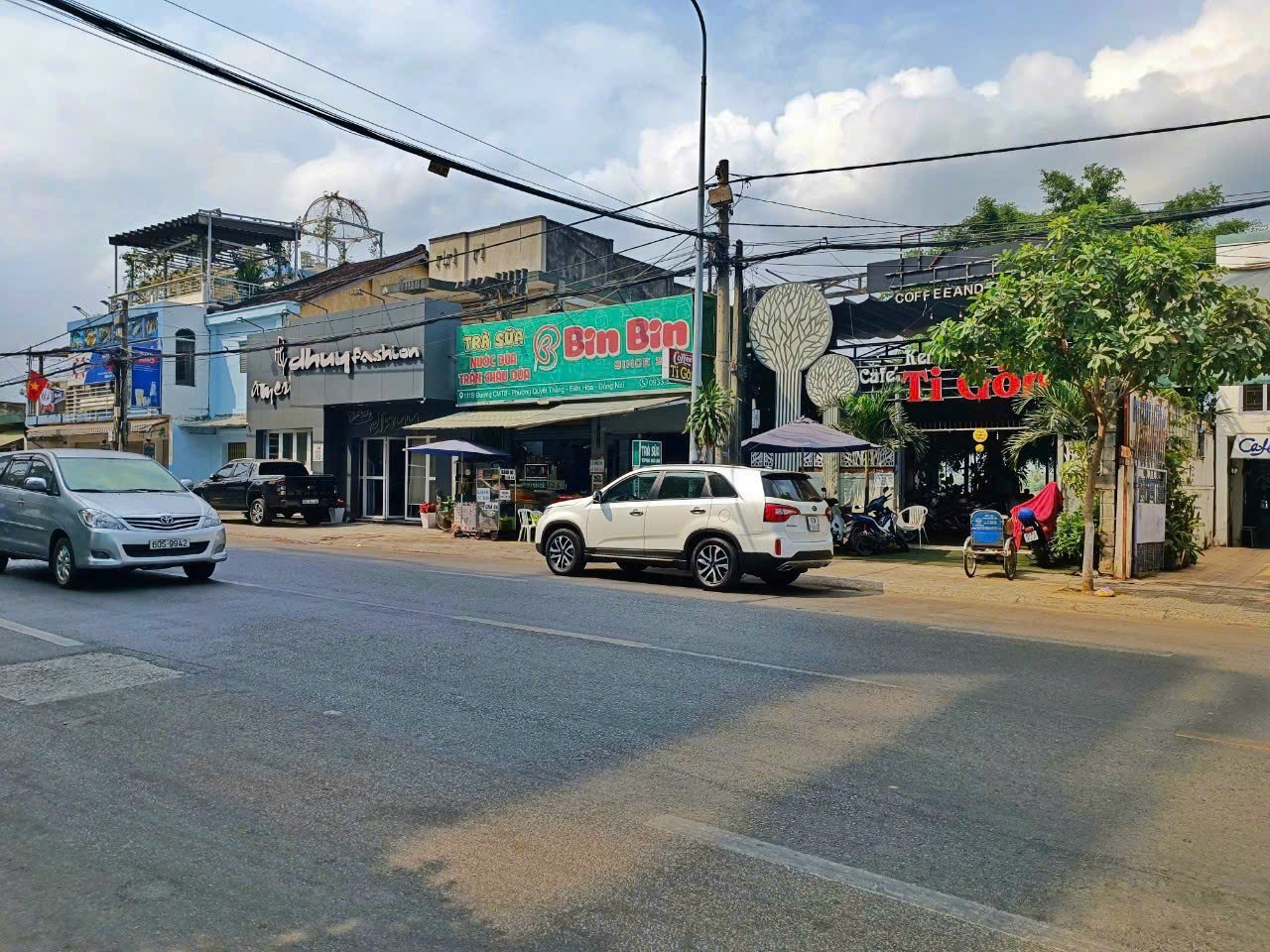 Bán lô đất 346m2 Mặt Tiền CMT8, mặt sau giáp sông siêu đẹp, giá sốc chỉ 23 tỷ