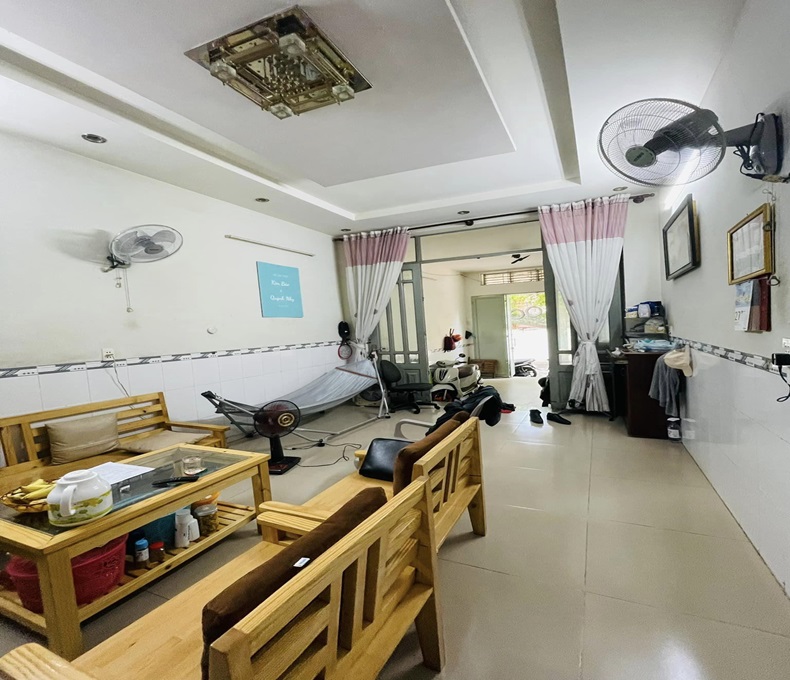 Nhà HXH hạ chào 2,1 tỷ, Hoàng Văn Thụ, P4, Tân Bình, 70m2, 2 tầng, chỉ 8.6 tỷ