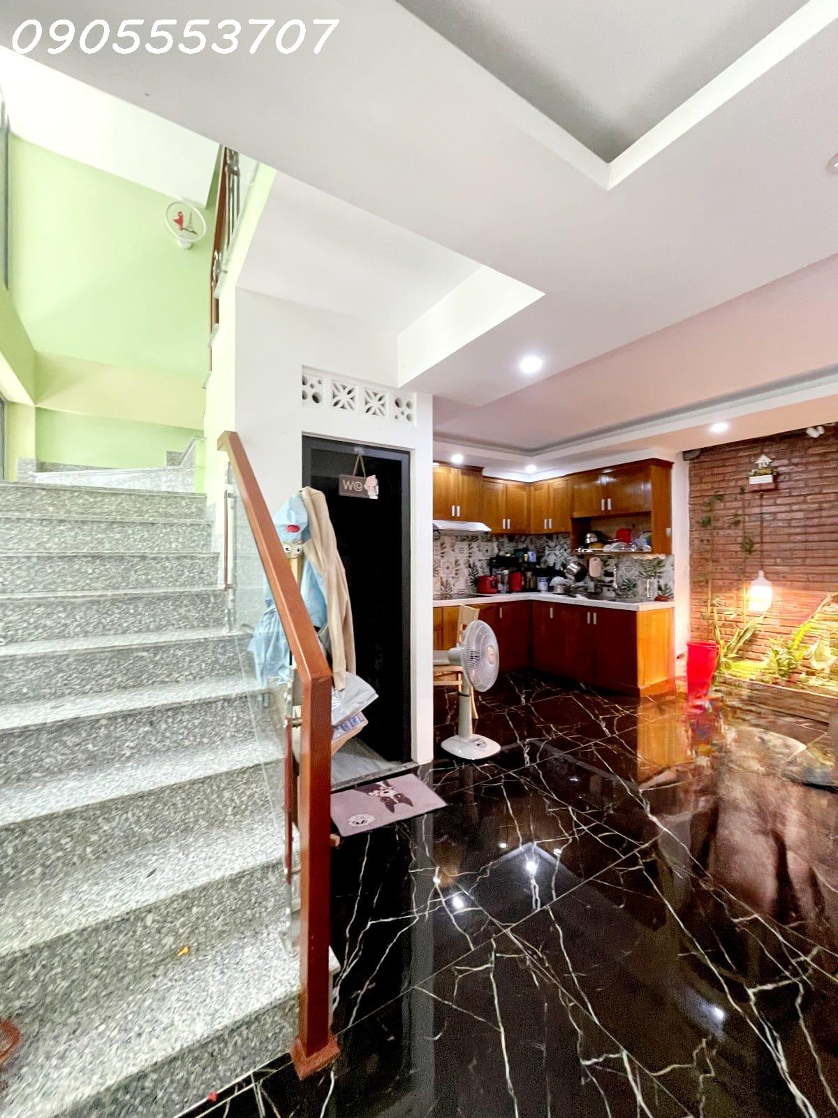 NHÀ ĐẸP LẠI VỀ - TIỂU LA, HẢI CHÂU, Đà Nẵng - Nhà 5 TẦNG - SÁT Ô TÔ - CHỈ 3,5 tỷ