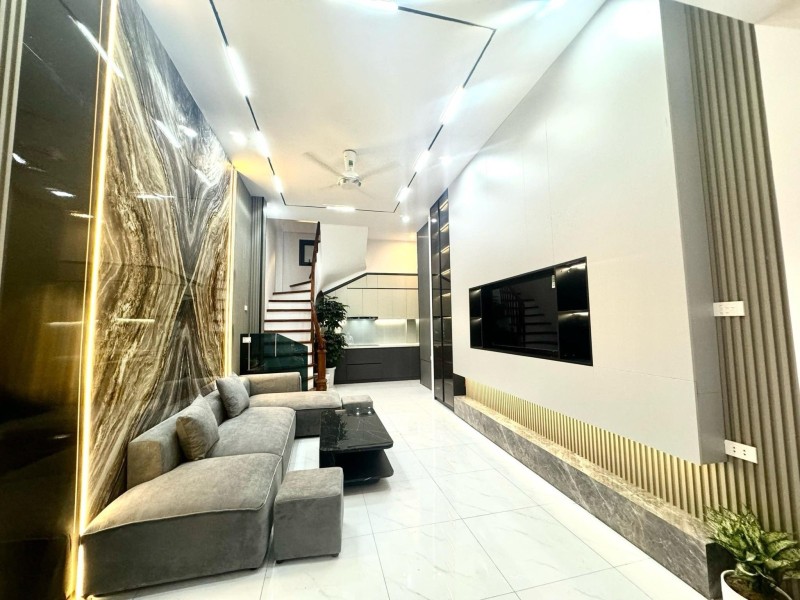 6 Tỷ Sau Hỗ Trợ Có Ngay Nhà Ngõ To Tại Thái Thịnh 1 - 60m², 5 Tầng, Sổ Đỏ Chính Chủ, Sẵn Sàng Giao Dịch