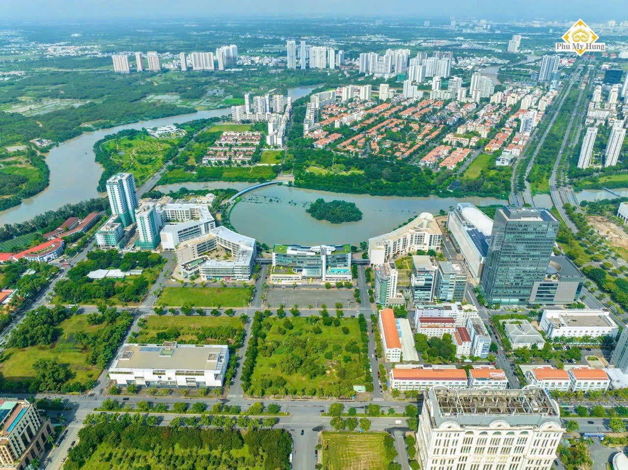 Phú Mỹ Hưng mở bán căn hộ tầng cao view sống và bên du thuyền. Lịch Thanh toán linh hoạt - chiết khấu cao