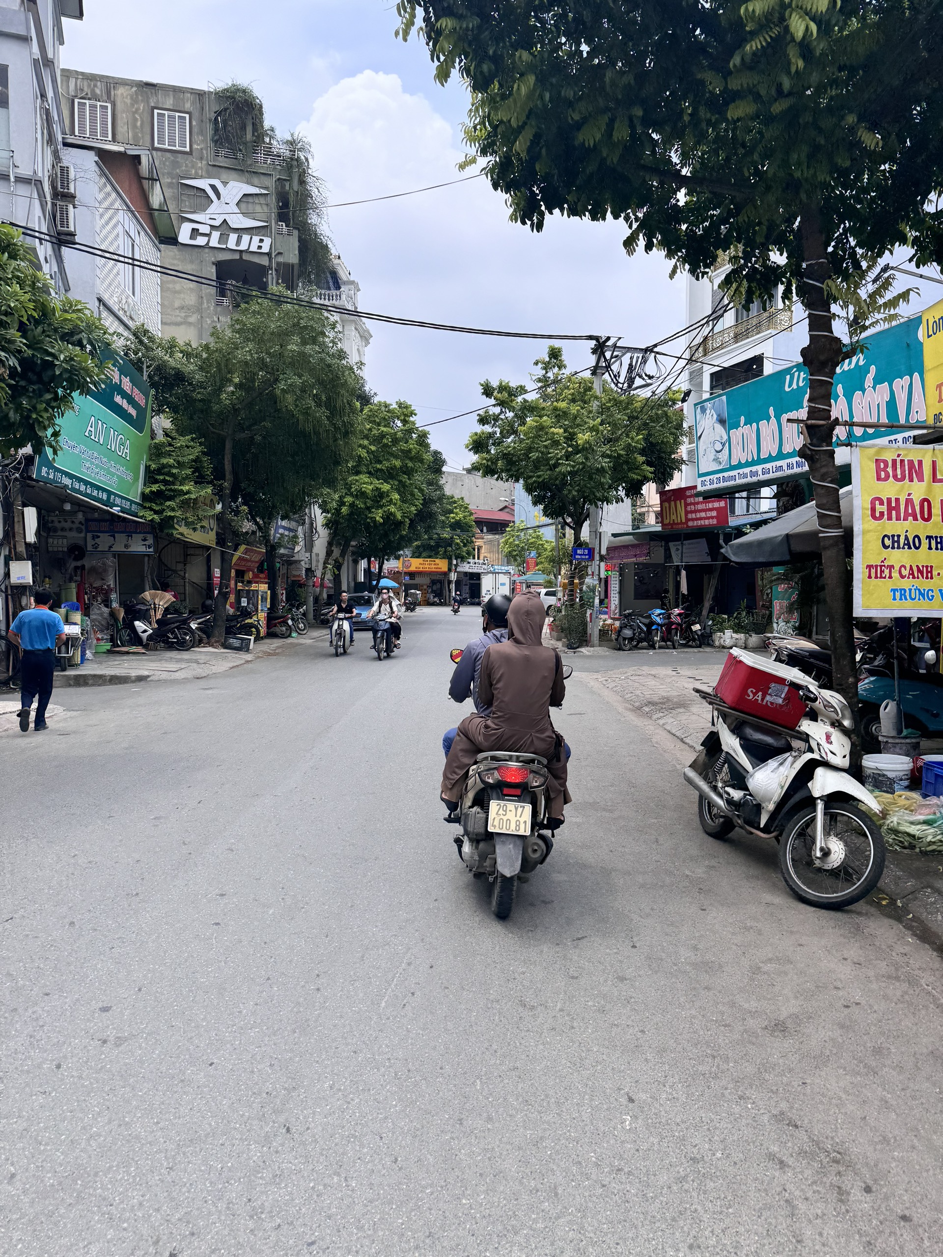 Hàng hiếm Ngô Xuân Quảng Trâu Quỳ, Gia Lâm, 35m Lô góc. Giá 3.x tỷ`