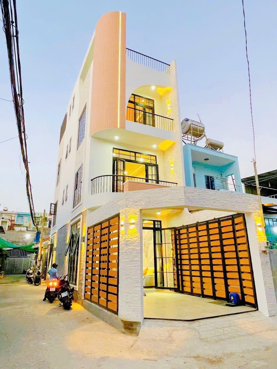 CĂN GÓC 2 MẶT TIỀN PHAN HUY ÍCH 4 TẦNG 70m2 CÓ THANG MÁY GIÁ NHỈNH 8,6 TỶ