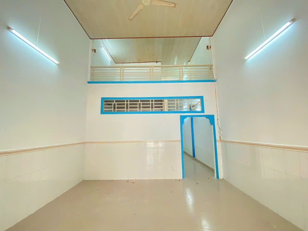 045Nhà Chỉ: 5tr/tháng. # Cọc 2 tháng Cho thuê nhà trệt lửng - 3 PN . Hẻm Trần Hưng Đạo, An Nghiệp, Ninh Kiều