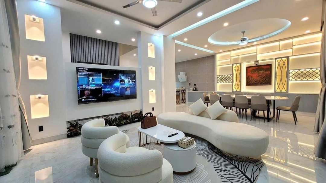 MẶT PHỐ TRUNG TÂM, TÂY HỒ LỘNG GIÓ, 2 MẶT THOÁNG, DT 154M, 4 TẦNG, MT 4,6M, GIÁ 38 TỶ