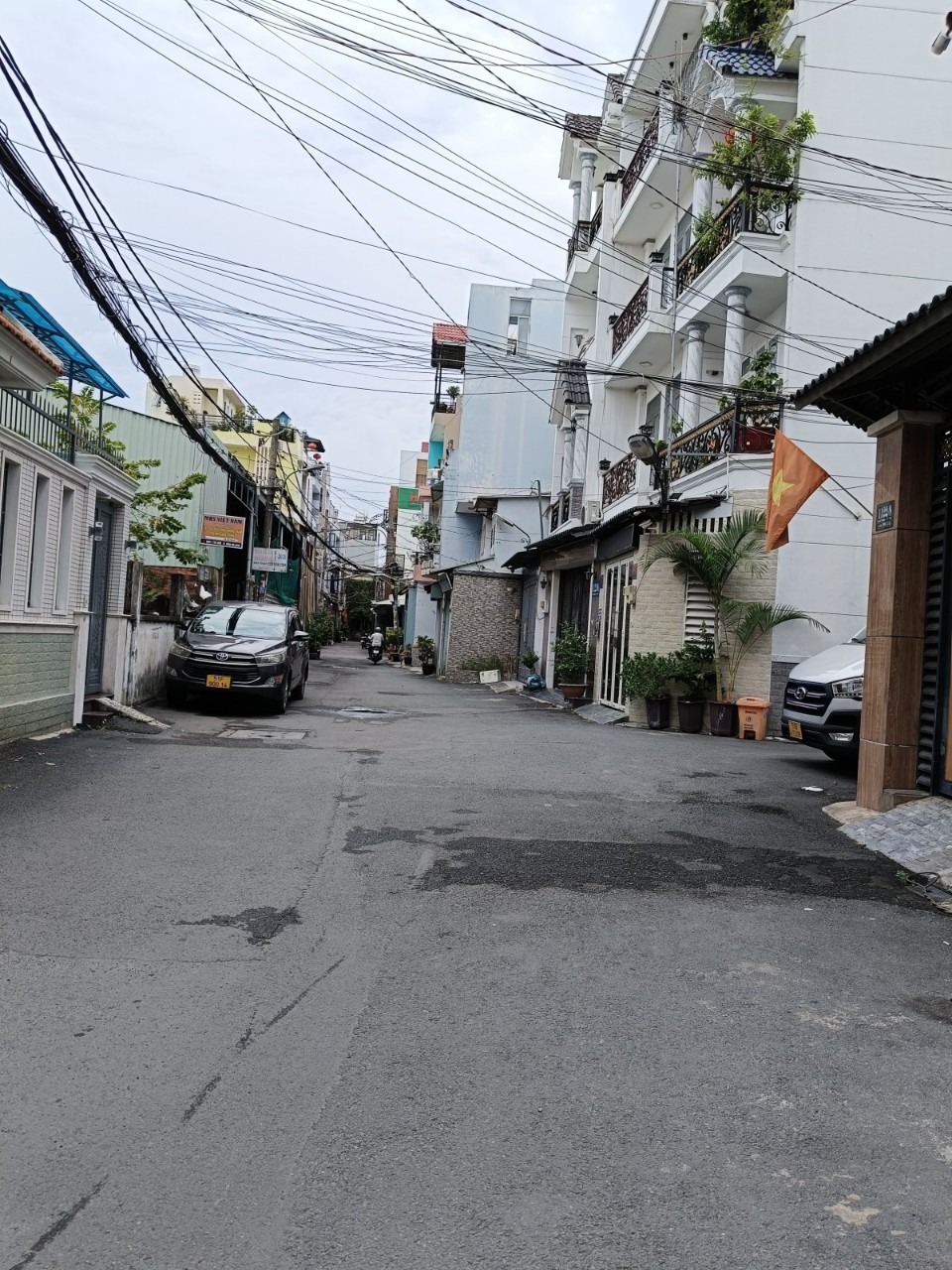 Bán nhà Quang Trung- Gò vấp, hẻm te tải, 30m ra mặt tiền, Dt 4*10M, đủ tiện ích.4.4T