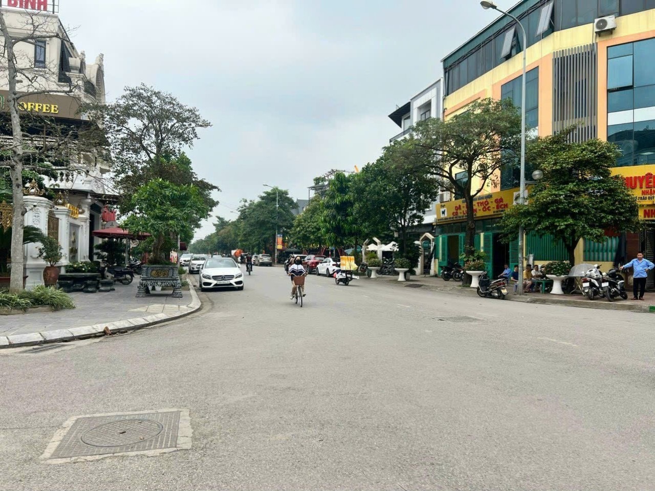 Bán nhà Kiêu Kỵ. 100m2 * 2 tầng * 7,45 tỷ. mặt phố, kinh doanh.