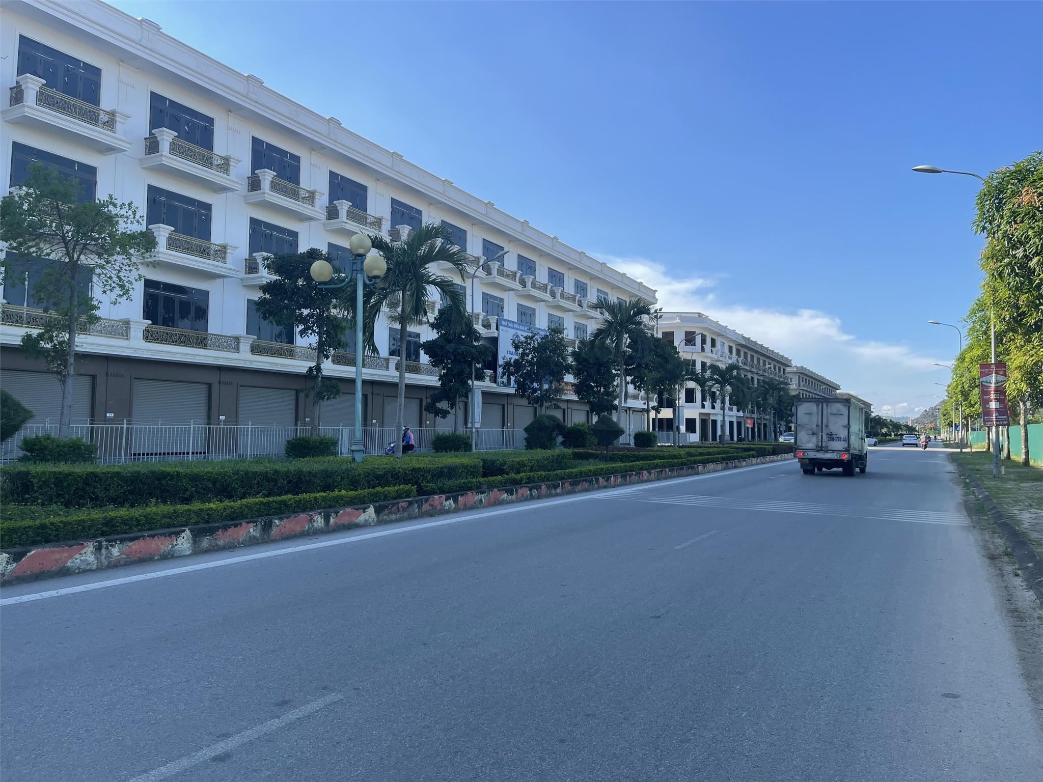 SHOPHOUSE MẶT ĐẠI LỘ CSEDP. NHẬN NHÀ NGAY. BAO PHÍ. SẴN SỔ. CĐT: 0966 343 969