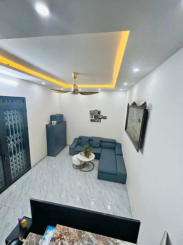 Bán nhà Ngô Gia Tự gần sát Cầu Rào chỉ hơn 2 tỉ, diện tích 40m 3 tầng sân cực rộng