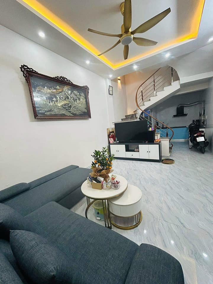 Bán nhà ngõ 67 Ngô Gia Tự ngay Cầu Rào, diện tích 40m 4 tầng full nội thất đẹp GIÁ 2.15 tỉ