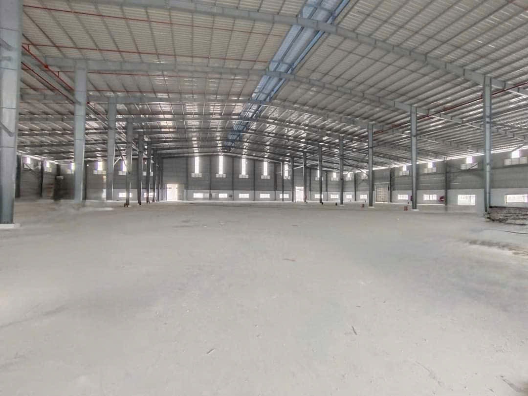 Cho Thuê Xưỡng KCN Sông Công Thái Nguyên.Giá Cho Thuê : 3.8 $/m2 . Sản Xuất là : 4.0 $/m2