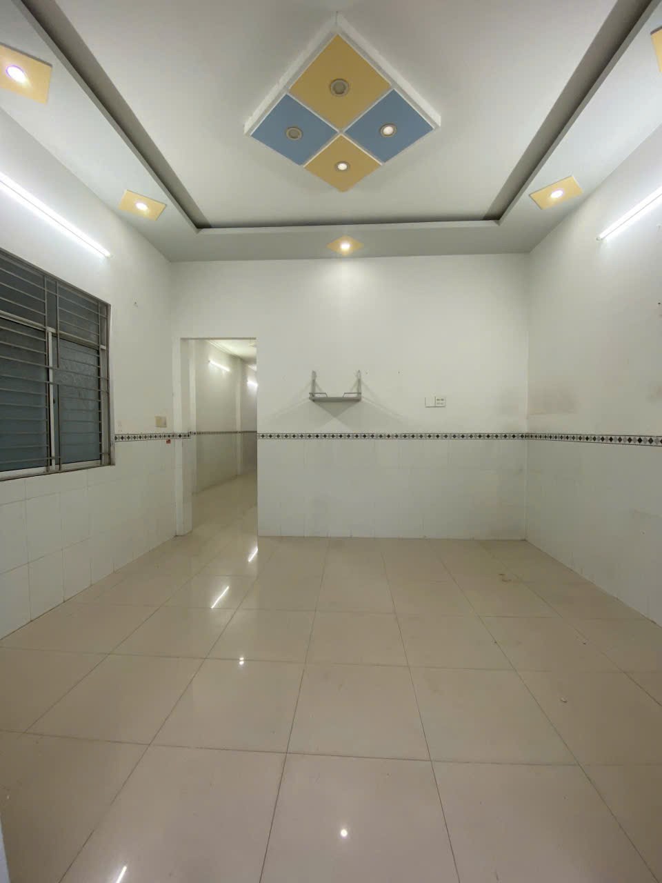 043 Nhà Chỉ : 6,5tr/tháng. ✓✓ở và Kinh doanh CHO THUÊ NHÀ TRỤC CHÍNH HẺM , GIÁP KDC ĐẠI NGÂN . Phù Hợp Kinh Doanh