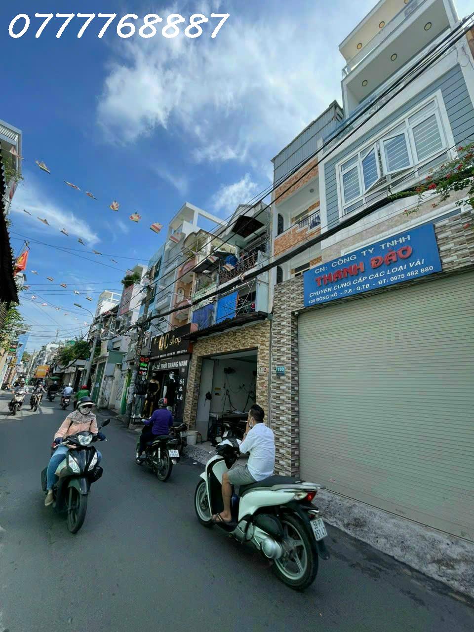 Mặt tiền 132 Đông Hồ, Tân Bình. Khu bán vải.