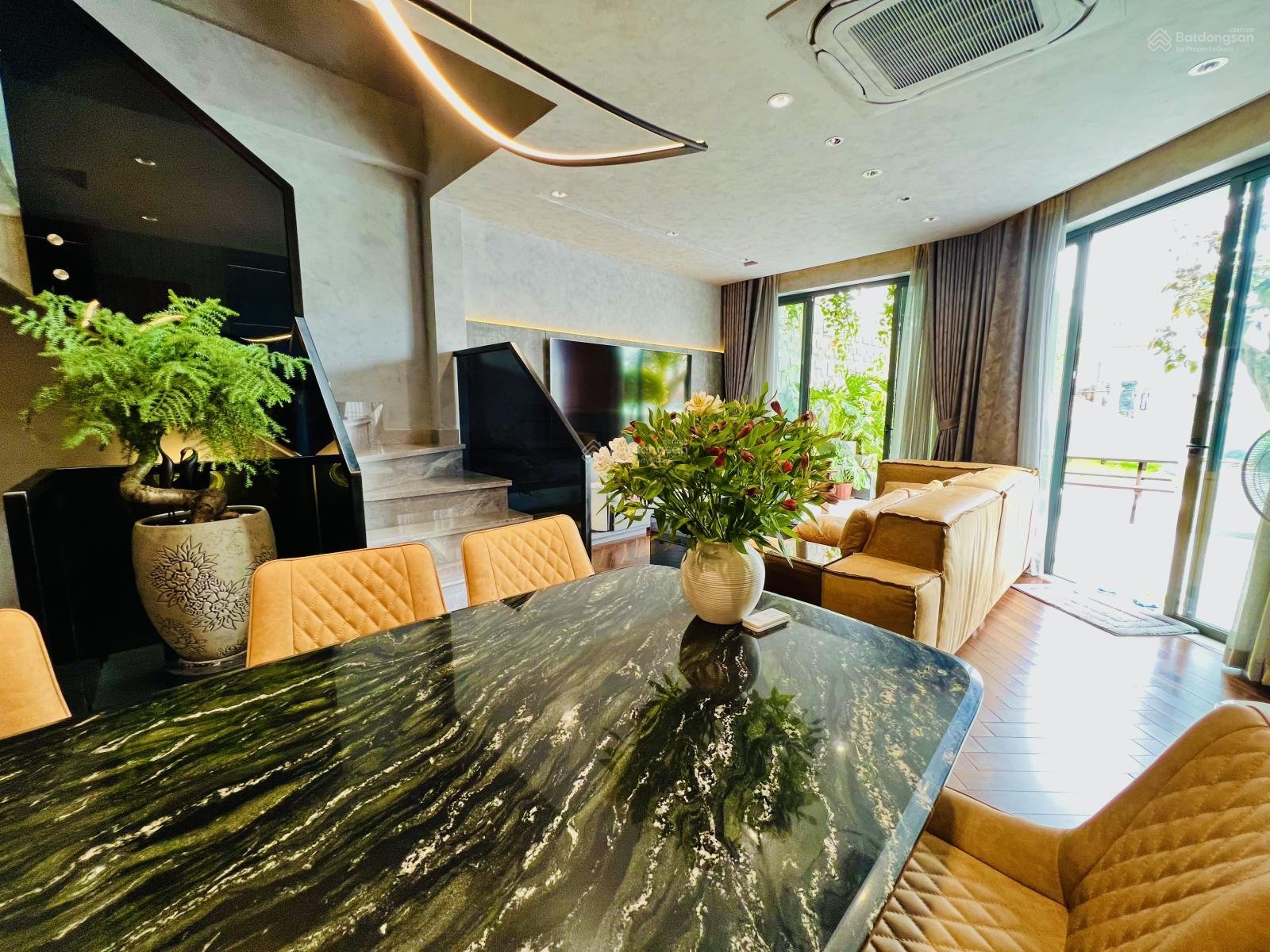 Chính chủ bán biệt thự 2MT hẻm xe hơi quay đầu, nội thất cao cấp hiện đại Smarthome, giảm ngay 2 tỷ