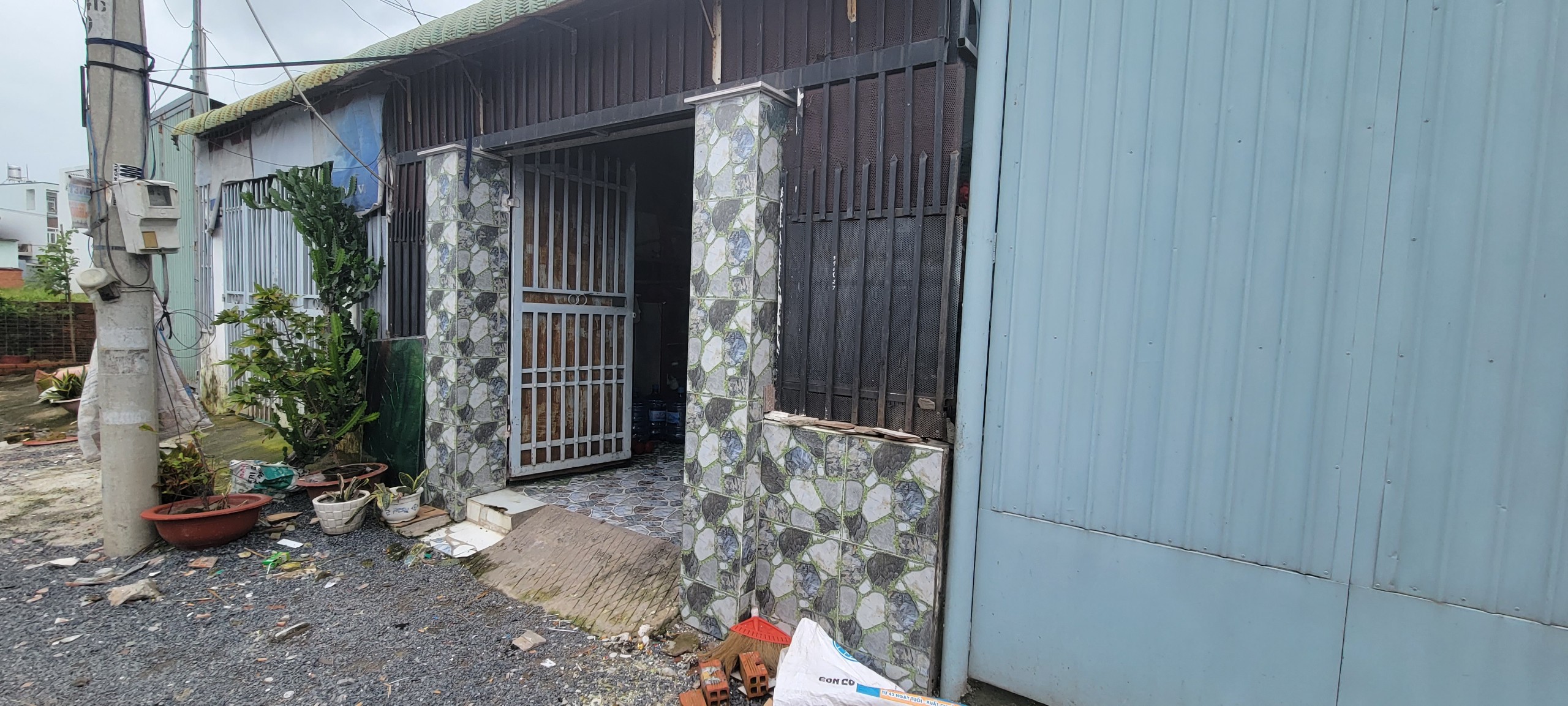 BÁN GẤP CĂN NHÀ C4. 80M2 NGAY PHAN VĂN HỚN, HÓC MÔN.