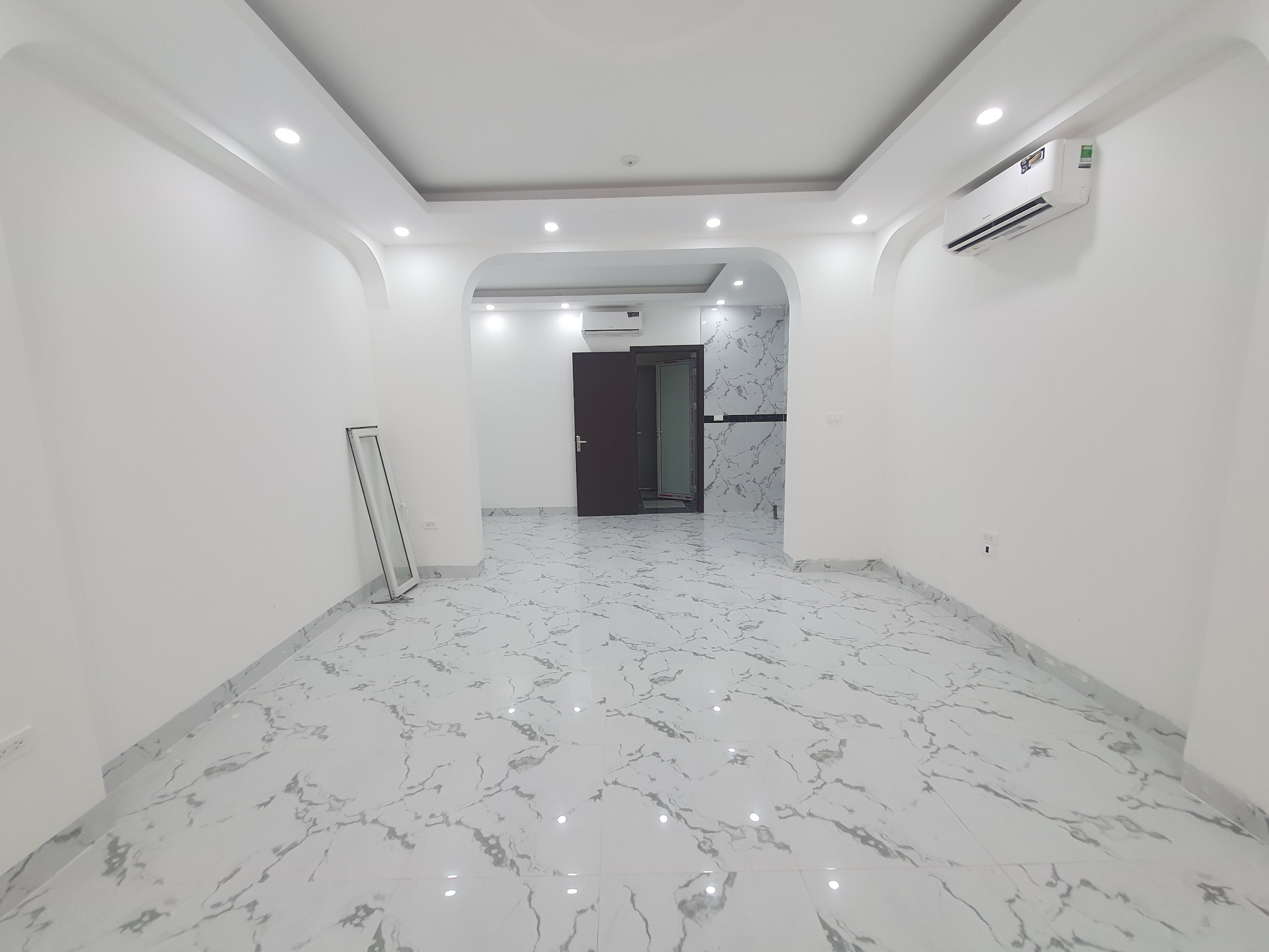 82m2