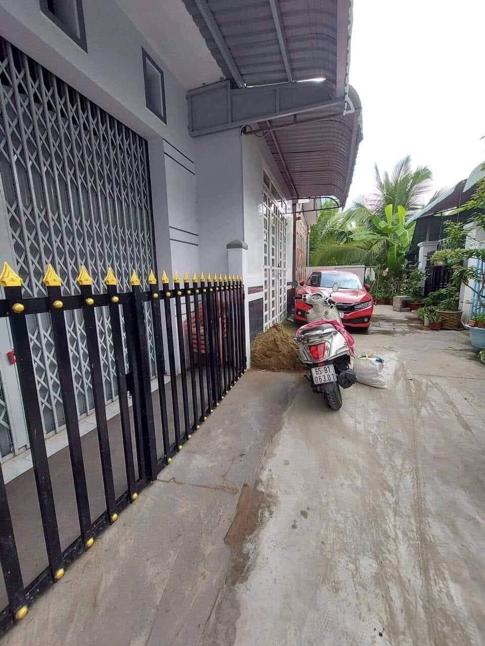 025 Bán Nhà trệt lửng trục chính kdc Sơn Thủy (cũ) Đường Nguyễn Văn Linh cách lộ 120m Giá Bán : 1 tỷ 390 triệu