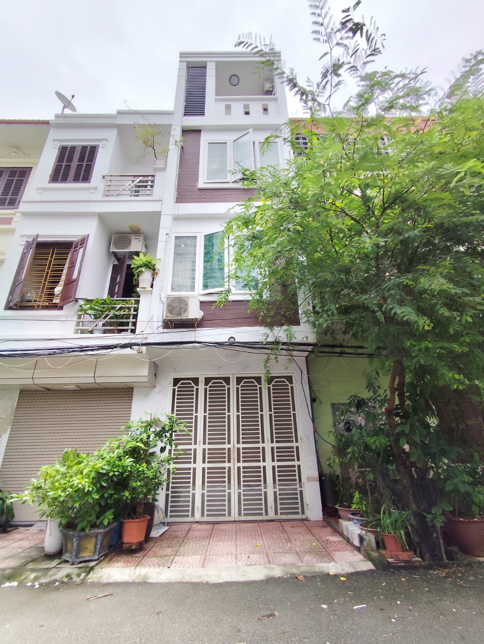 Bán nhà dân xây độc lập 45m 4 tầng, đường 10m GIÁ 3.5 tỉ tại Trung Lực