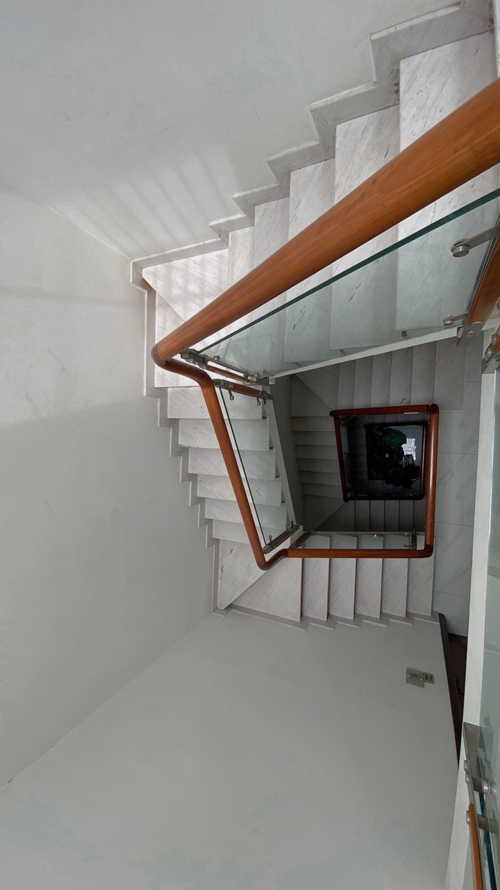 Bán nhà mặt tiền Kinh doanh, Bình Giã, Tân Bình, 5 Tầng, ngang hiếm 5m x 22m , Chỉ 17.2 tỷ TL