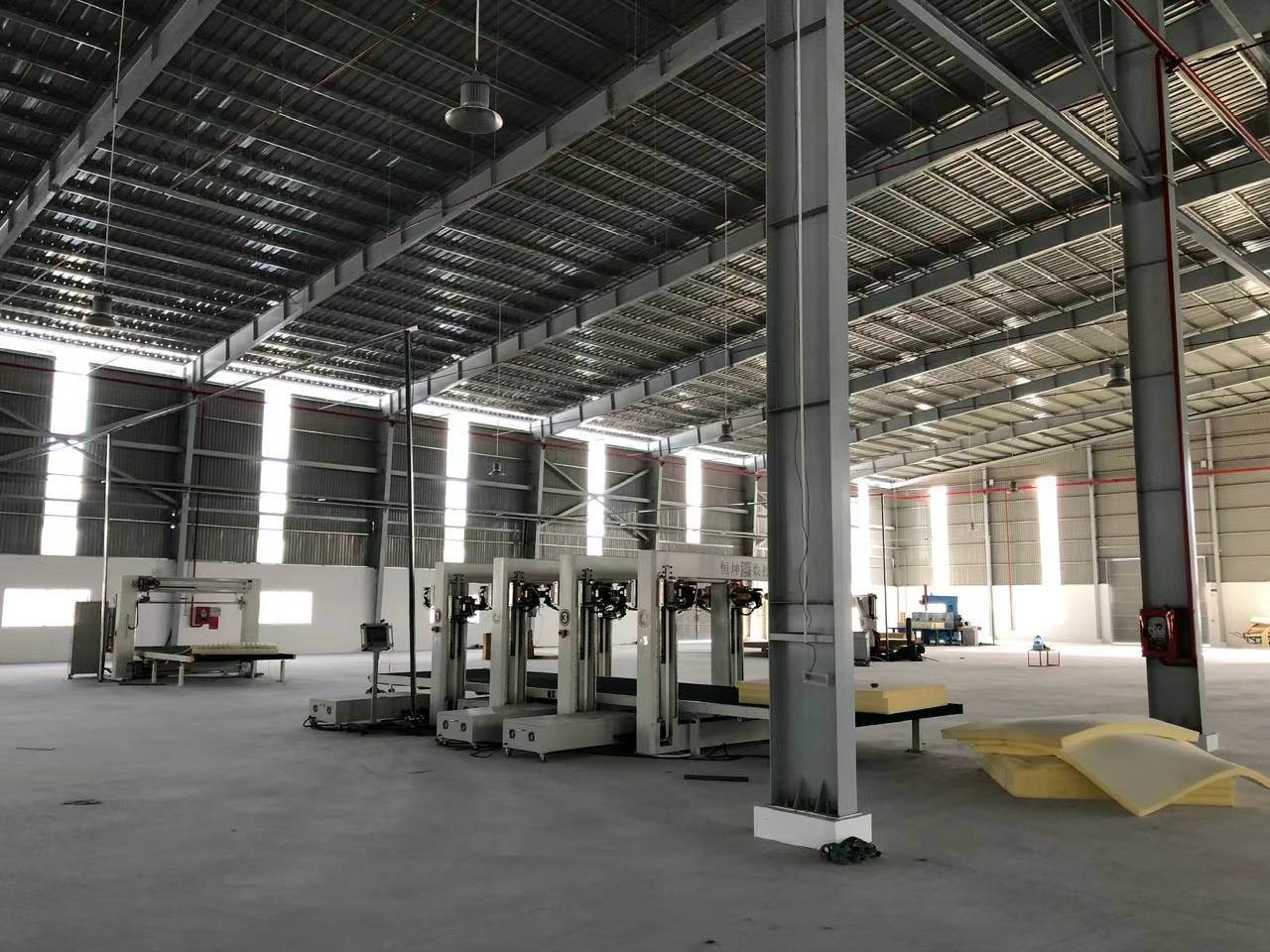 Cho Thuê Xưỡng KCN TÂN BÌNH -BÌNH DƯƠNG Chủ Trương SX Nhiều Nghành Nghề.Diện Tích Xưỡng : 6.500 m2