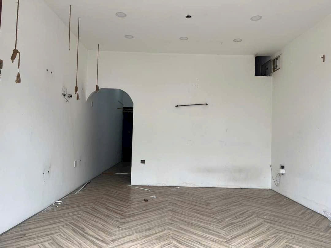 101 Nhà Chỉ : 5tr/tháng. ✓✓ Ở và Kinh doanh Cho thuê nhà mặt tiền Nguyễn Thị Tính, P. Bùi Hữu Nghĩa, Bình Thuỷ