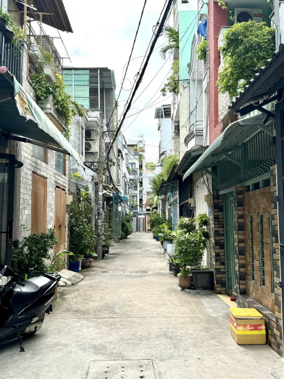 Bán nhà Gò Vấp, Thống nhất, 4 Tầng, hẻm xe hơi, nhà mới, ngay vị trí trung tâm, giá chỉ 4.6tỷ